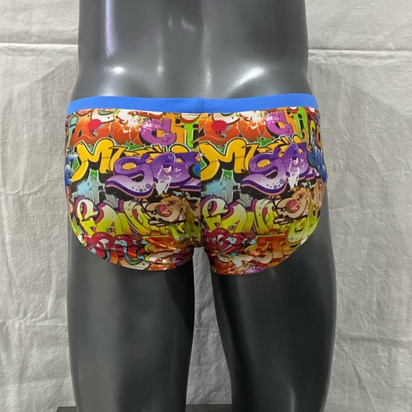 Men’s graffiti print swimwear - Picture 5 of 7